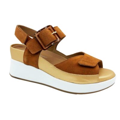 Piesanto Sandalia Camel