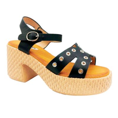 Finlander Sandalia Tachas Negro